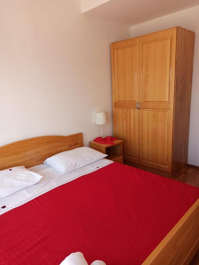 Venera Apartment Mimice