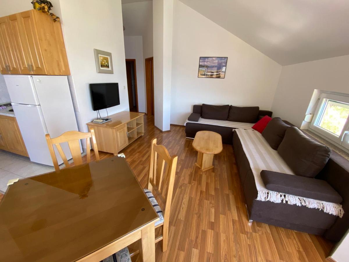 Apartment Venera *